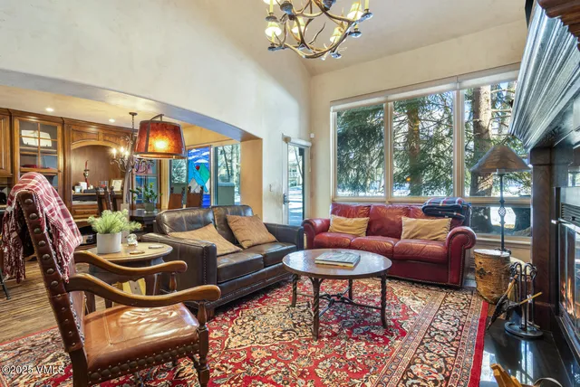 $1,695,000 | 264 Eagle Drive, Unit 203, Eagle-Vail, CO 81620