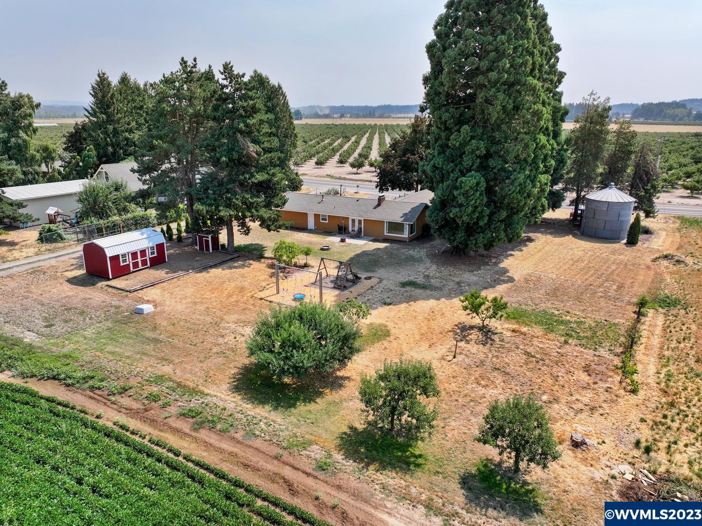 7683 Sunnyview Road Northeast Salem, OR 97305 - Photo 35 of 36 Gallery Image 35