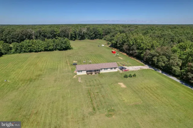 a view of an outdoor space and a yard