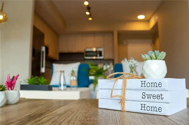 $4,565 | 880 Pacific Street, Unit 1301, Stamford, CT 06902