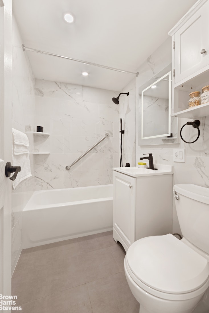 446 East 86th Street, Unit 7A Manhattan, NY 10028 - Photo 5 of 6