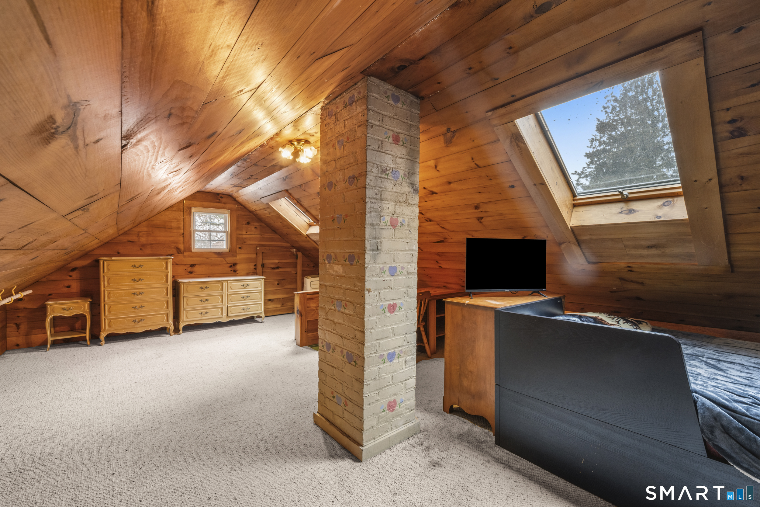 26 Field Street Stonington, CT 06379 - Photo 15 of 20 a view of a room with gym equipment