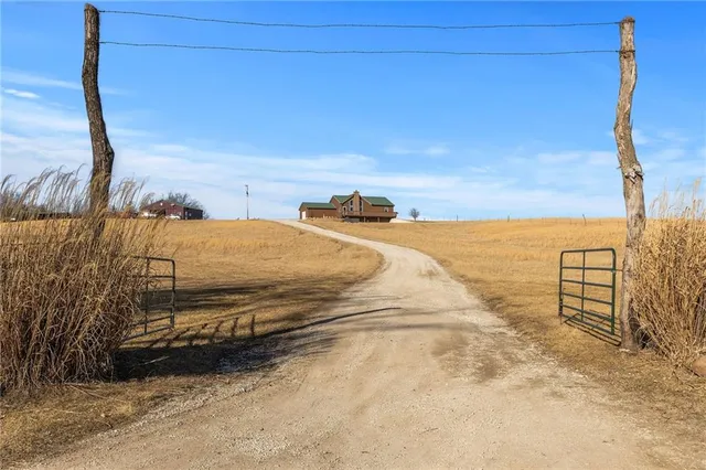 $550,000 | 26465 Foghorn Street, Princeton, MO 64673