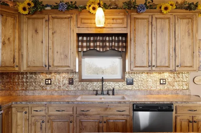 $550,000 | 26465 Foghorn Street, Princeton, MO 64673