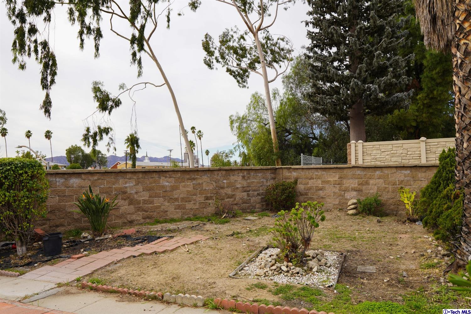 1002 Monterey Road Glendale, CA 91206 - Photo 5 of 22 Gallery Image 5