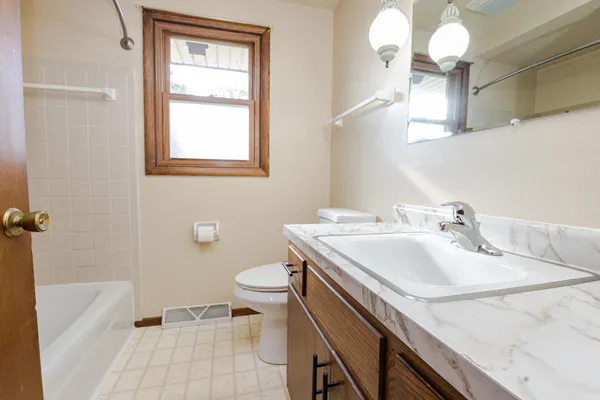 $585,000 | 23123 Rasmusson Drive, Norway, WI 53150