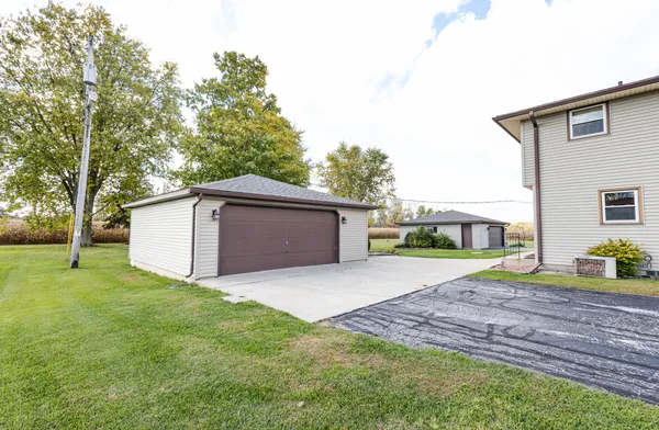 $585,000 | 23123 Rasmusson Drive, Norway, WI 53150