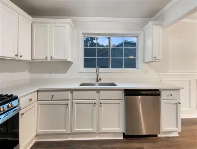 $240,000 | 408 Park Ridge Circle, Riverdale, GA 30274