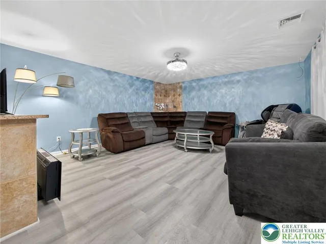 $450,000 | 146 South 13th Street, Catasauqua, PA 18032