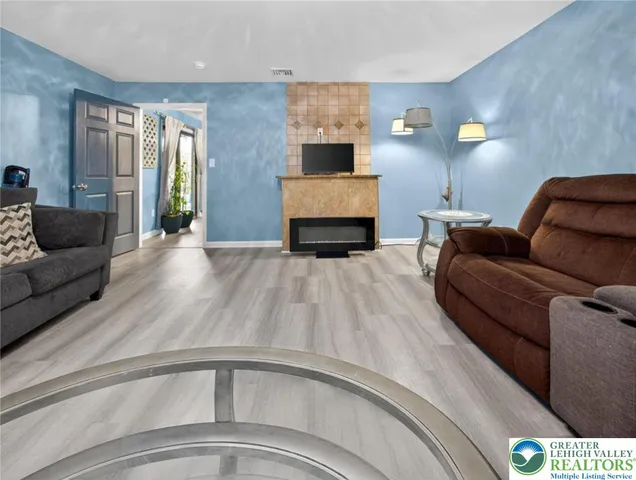 $450,000 | 146 South 13th Street, Catasauqua, PA 18032