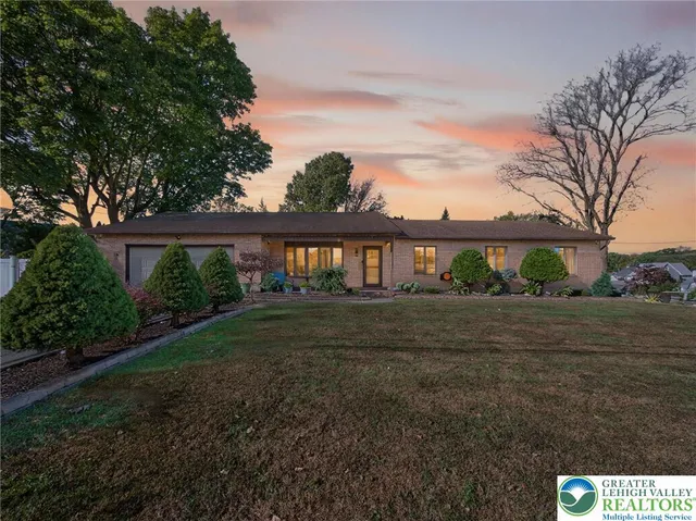 $450,000 | 146 South 13th Street, Catasauqua, PA 18032