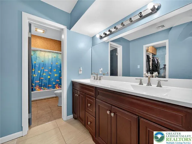 $450,000 | 146 South 13th Street, Catasauqua, PA 18032