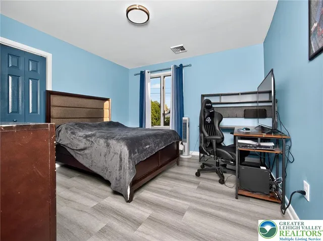 $450,000 | 146 South 13th Street, Catasauqua, PA 18032