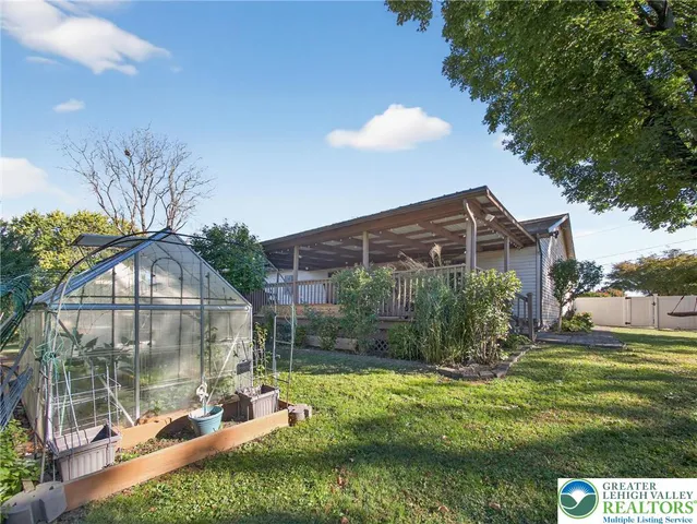 $450,000 | 146 South 13th Street, Catasauqua, PA 18032