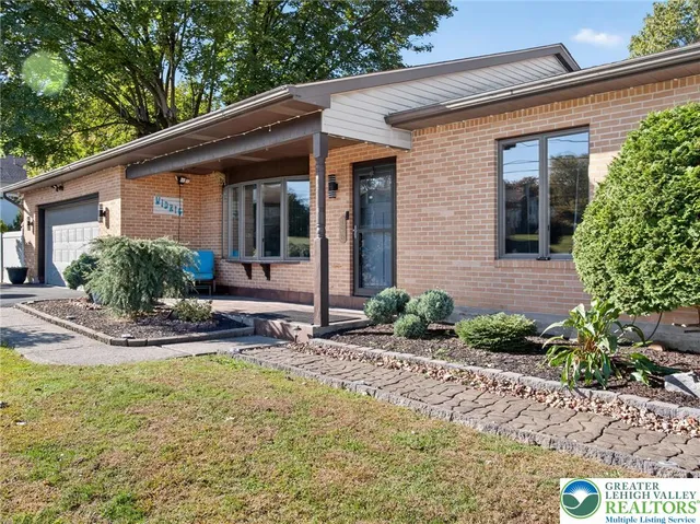 $450,000 | 146 South 13th Street, Catasauqua, PA 18032