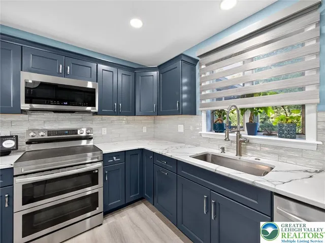 $450,000 | 146 South 13th Street, Catasauqua, PA 18032