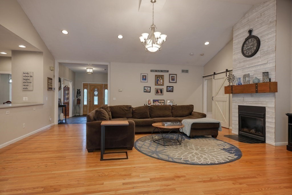 172 New Boston Road Sturbridge, MA 01566 - Photo 13 of 41 Gallery Image 13