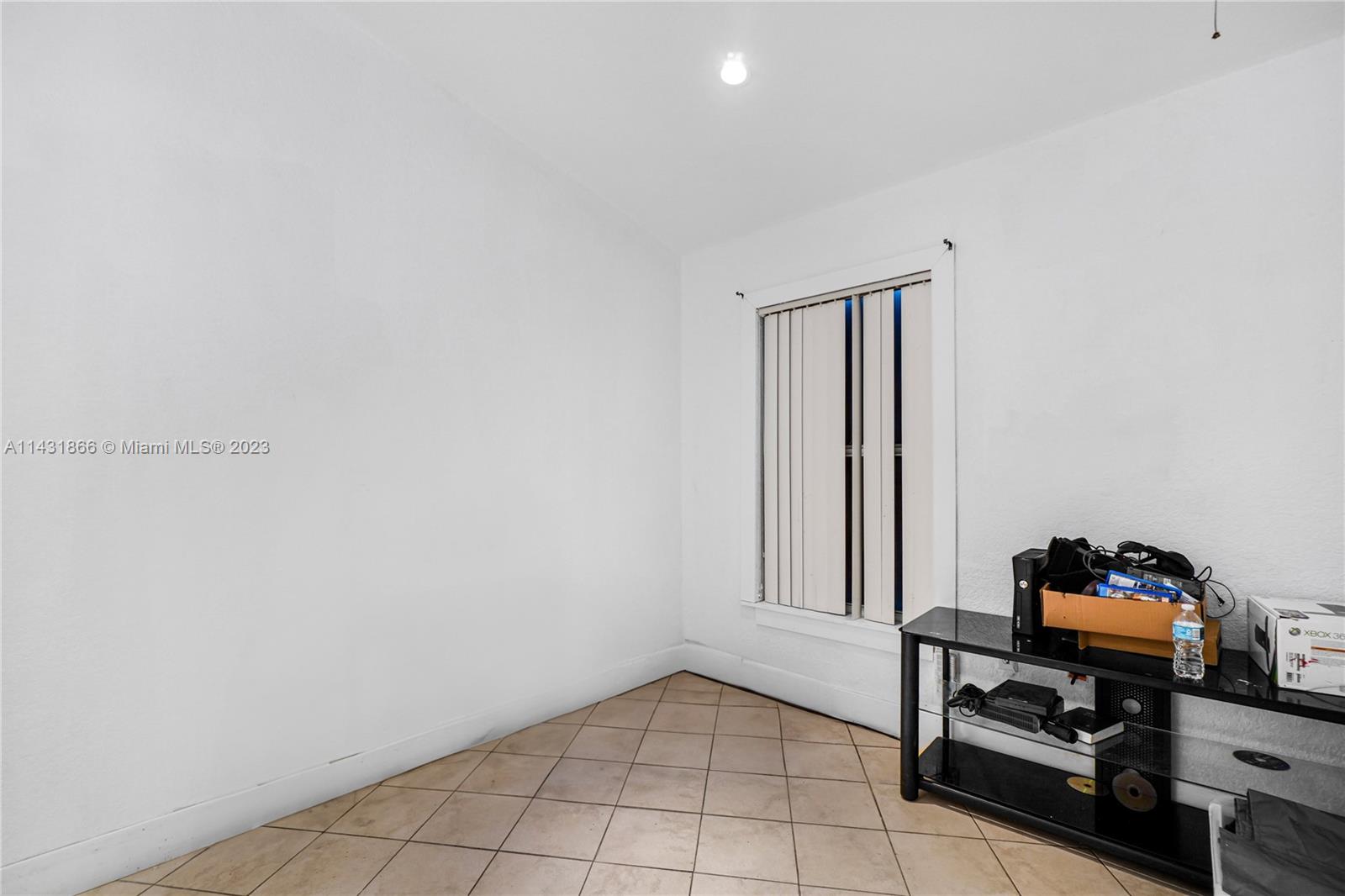 24313 Southwest 130th Avenue Homestead, FL 33032 - Photo 16 of 23