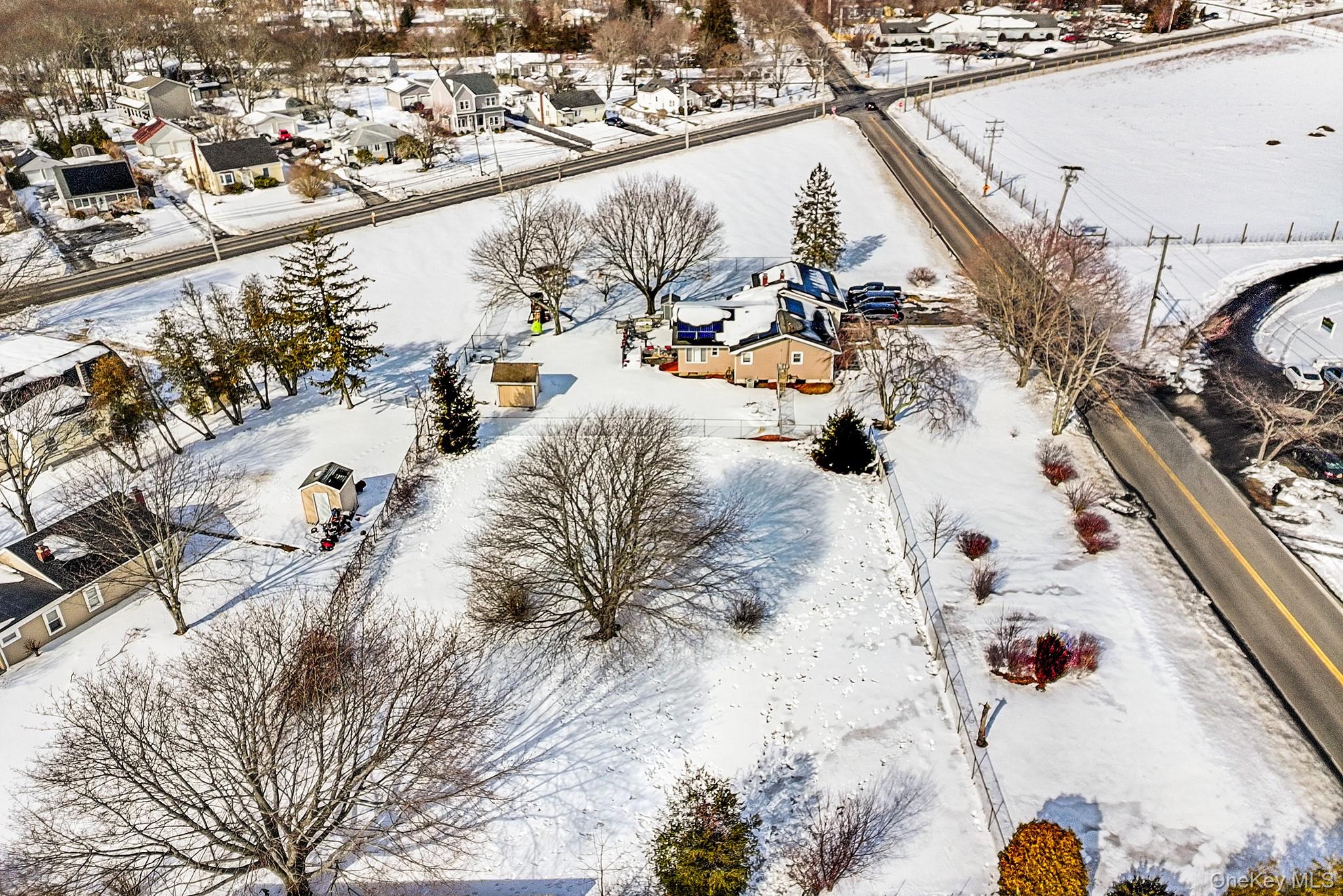 257 Doctors Path Riverhead, NY 11901 - Photo 9 of 18