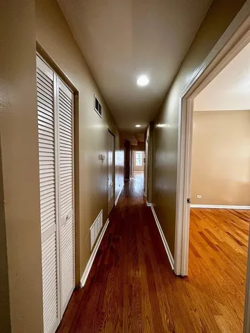 $1,550 | 1528 North Avers Avenue, Unit 1S, Chicago, IL 60651