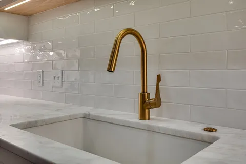 a close view of a bathtub in bathroom