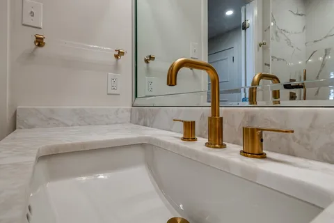 a close view of a appliances