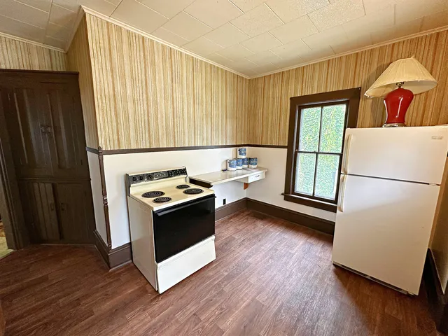 $91,000 | 211 South Bloomington Street, Streator, IL 61364