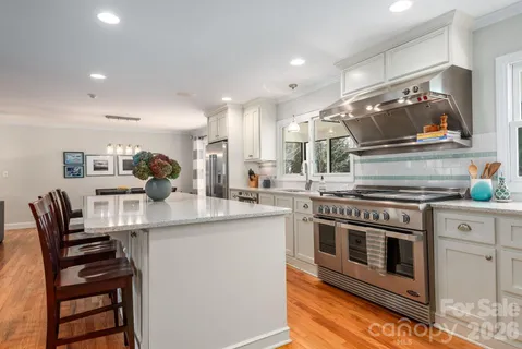 $950,000 | 4358 Old Saybrook Court, Charlotte, NC 28211