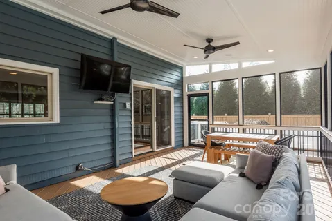 $950,000 | 4358 Old Saybrook Court, Charlotte, NC 28211