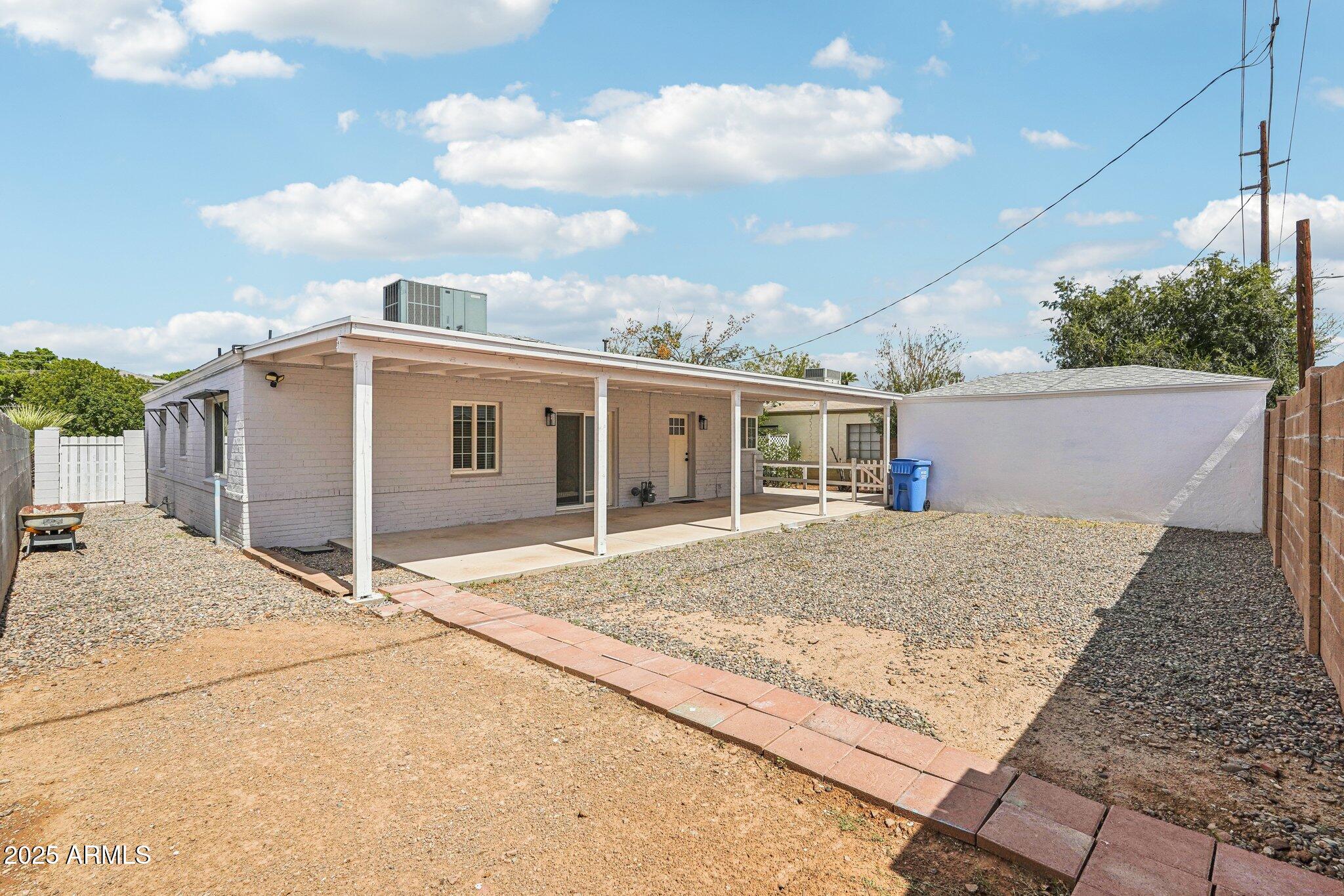 511 East Cheery Lynn Road Phoenix, AZ 85012 - Photo 25 of 33 32-web-or-mls-E Cheery Lynn Rd-S2009-032