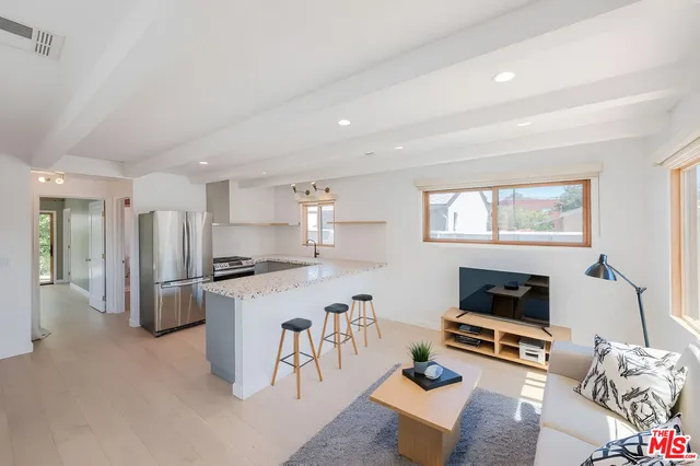 $4,850 | 3111 Glenhurst Avenue, Los Angeles, CA 90039