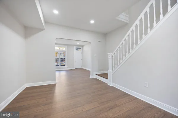 $2,350 | 117 Collins Avenue, Baltimore, MD 21229
