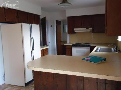 10952 Easton Road New Lothrop, MI 48460 - Photo 5 of 12 20211345-4.JPG