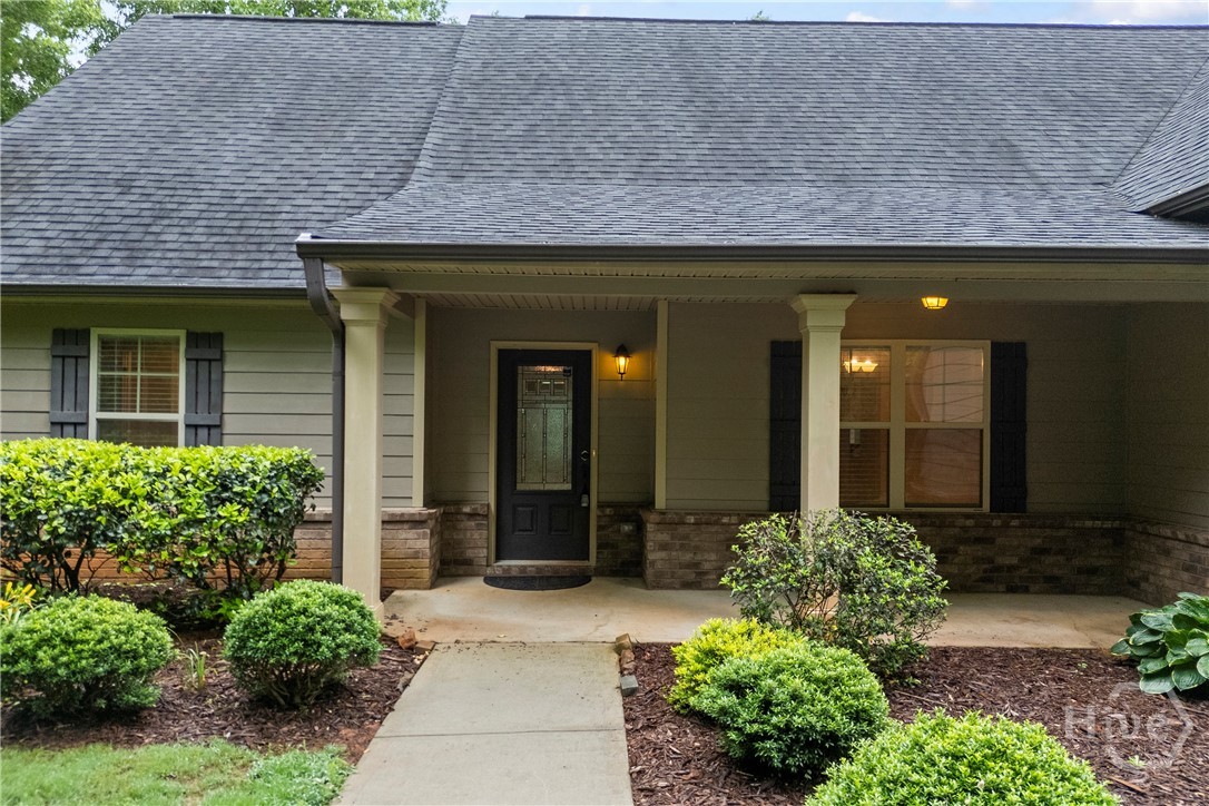 717 Oconee Lane Commerce, GA 30529 - Photo 7 of 57