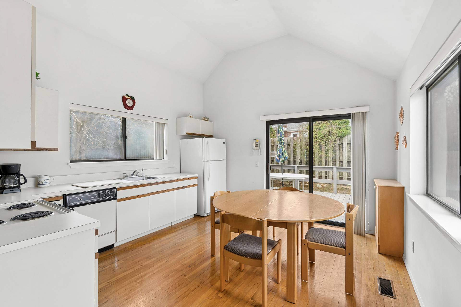 50 Gull Road Montauk, NY 11954 - Photo 7 of 14