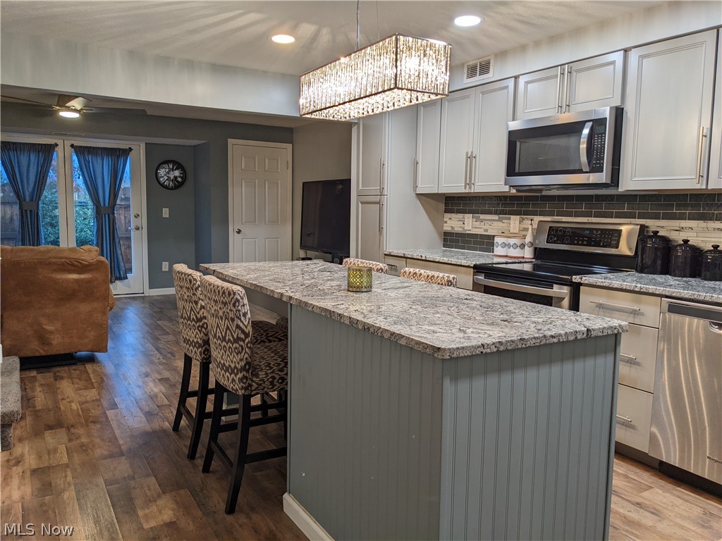 8949 West Ridge Road Elyria, OH 44035 - Photo 2 of 21