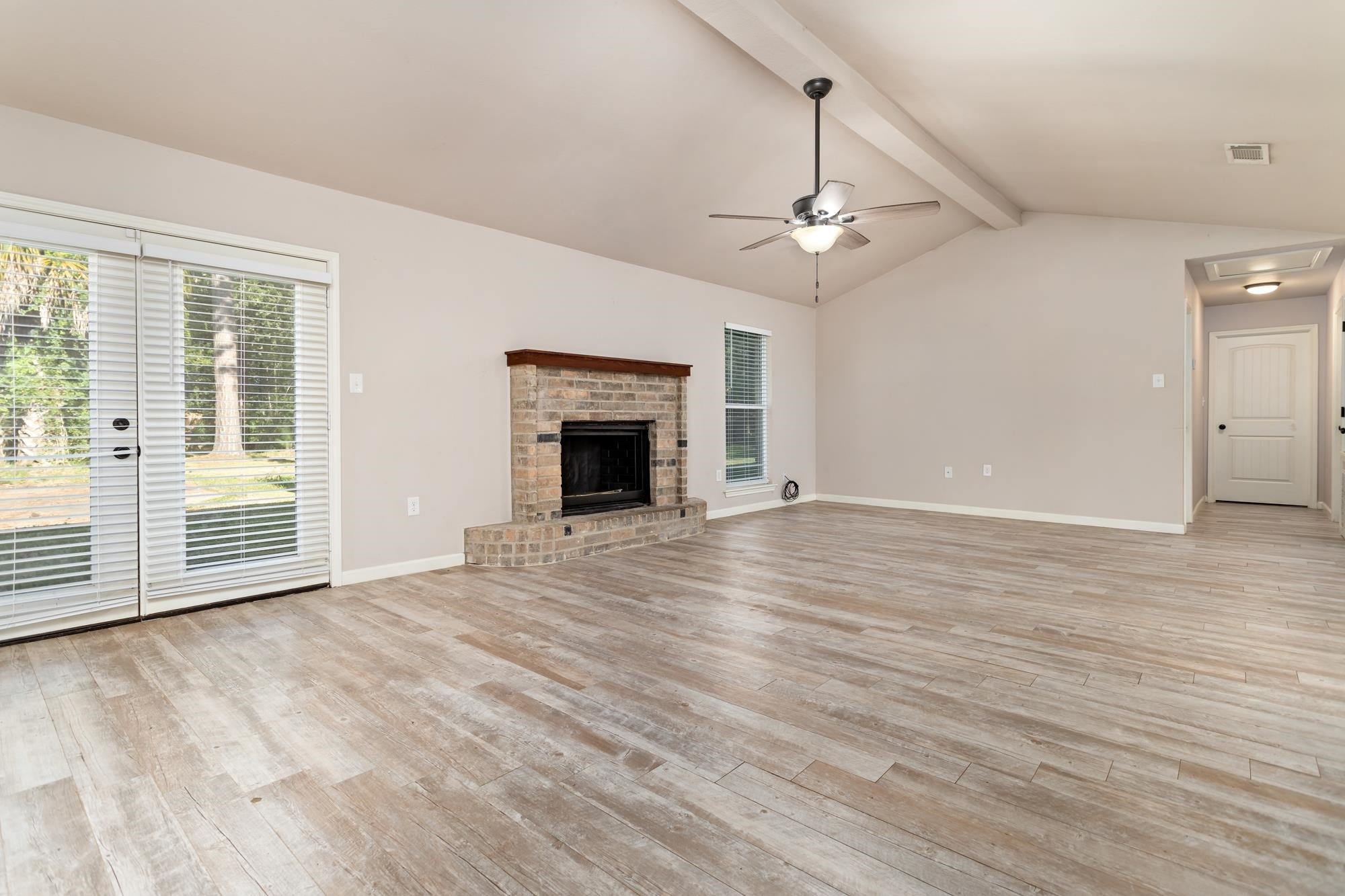 7950 Sweetgum Road Beaumont, TX 77713 - Photo 7 of 34 Gallery Image 7