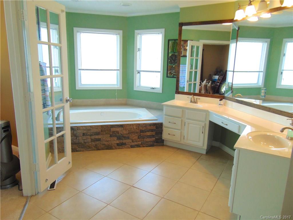 161 Rima Landing, Unit 22 Denton, NC 27239 - Photo 11 of 24 Gallery Image 11