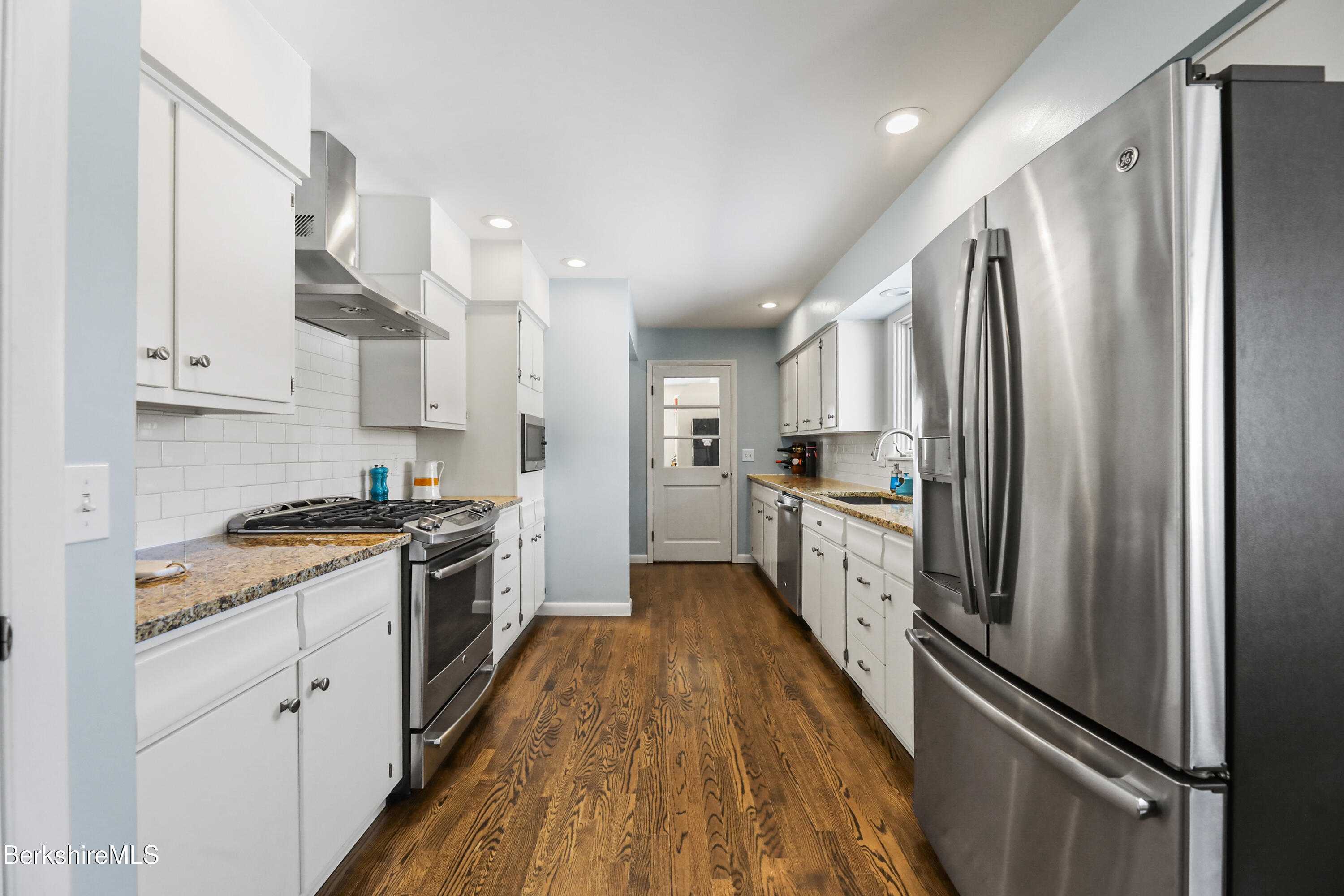 147 East Harbor Road Cheshire, MA 01225 - Photo 11 of 30 70 Kitchen