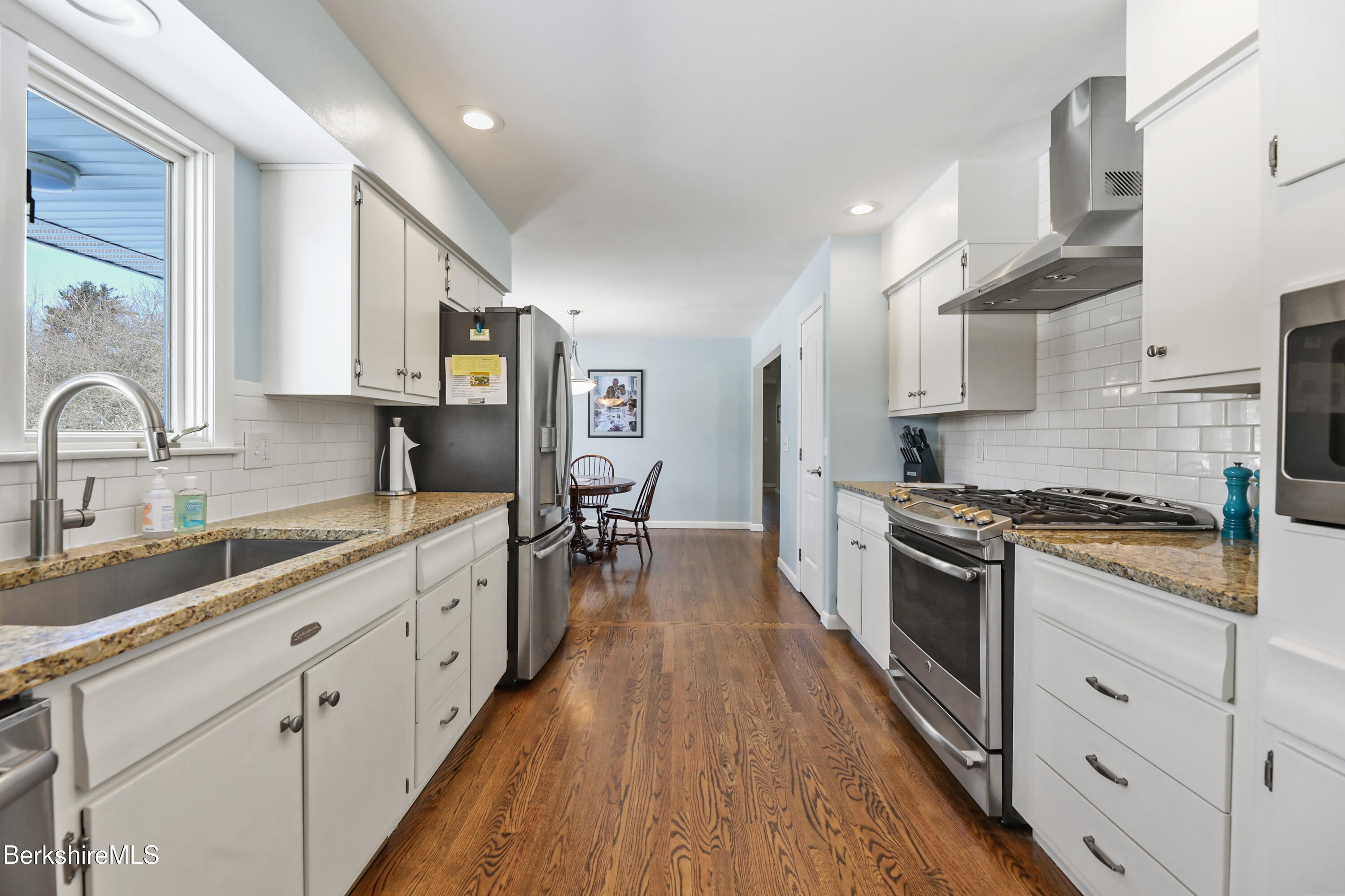 147 East Harbor Road Cheshire, MA 01225 - Photo 14 of 30 85 Kitchen