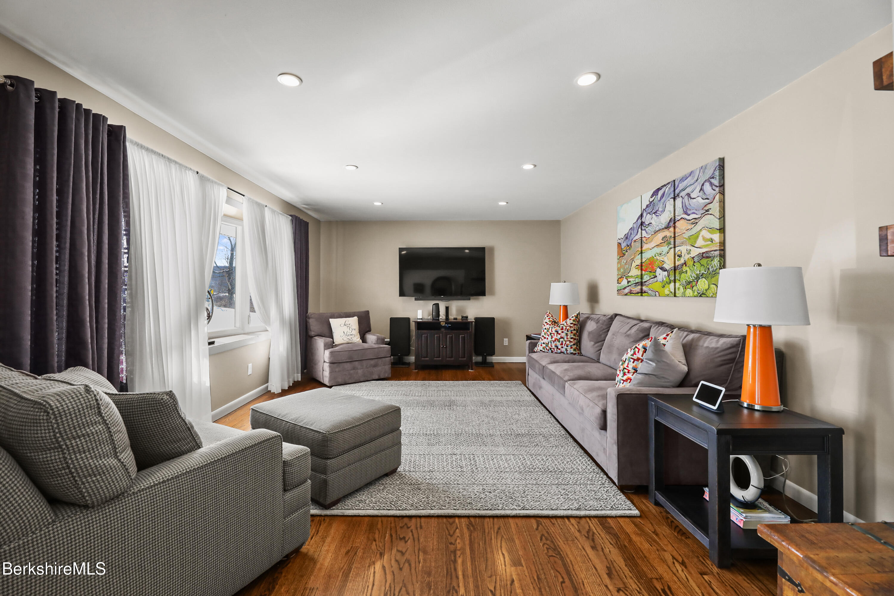 147 East Harbor Road Cheshire, MA 01225 - Photo 5 of 30 30 Living Room