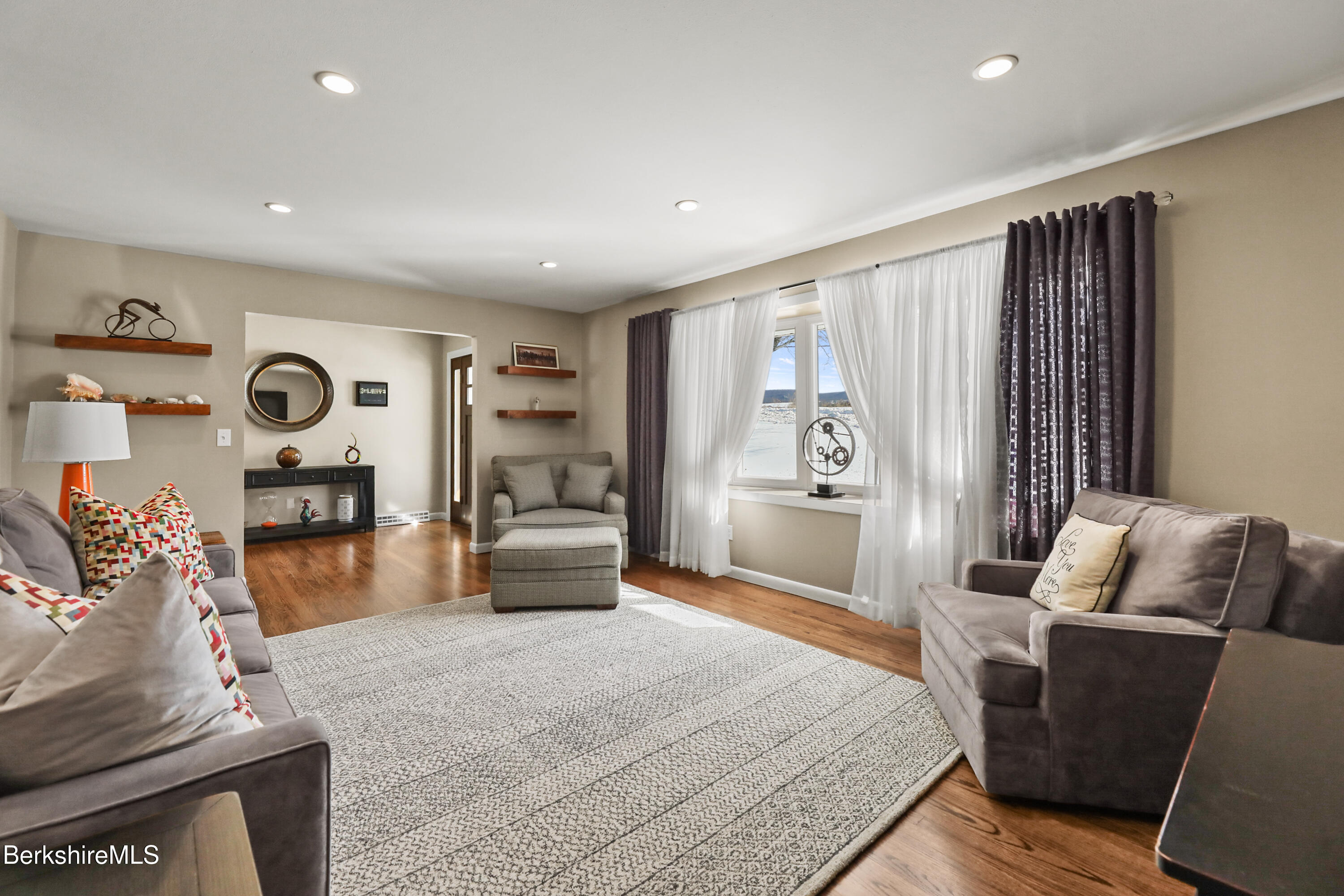 147 East Harbor Road Cheshire, MA 01225 - Photo 6 of 30 40 Living Room