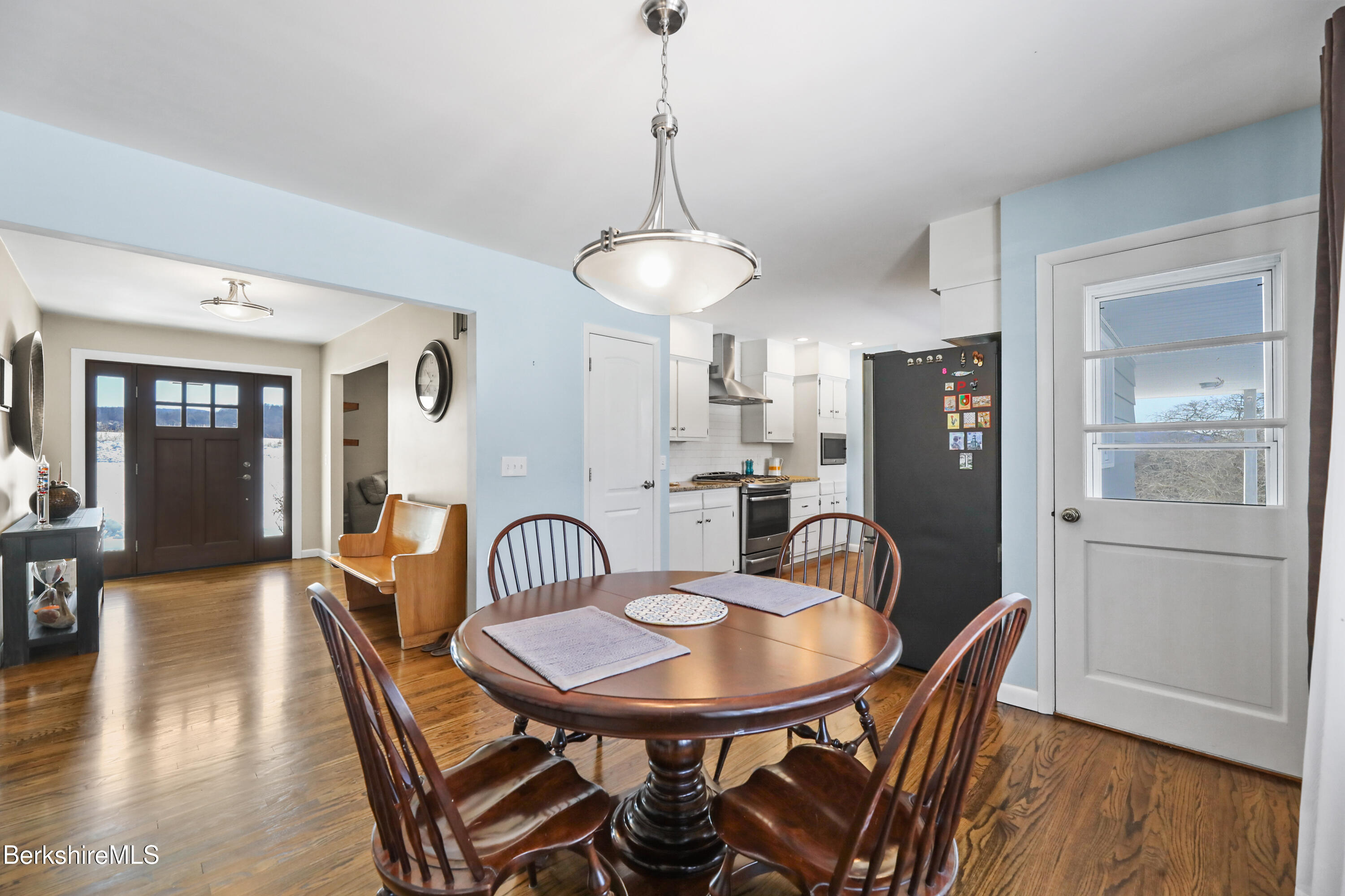147 East Harbor Road Cheshire, MA 01225 - Photo 9 of 30 60 Dining Room