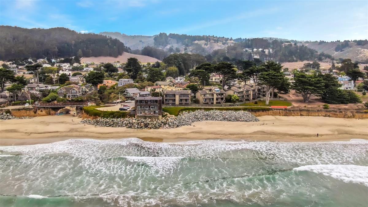 12 Mirada Road Half Moon Bay, CA 94019 - Photo 3 of 22 Gallery Image 3