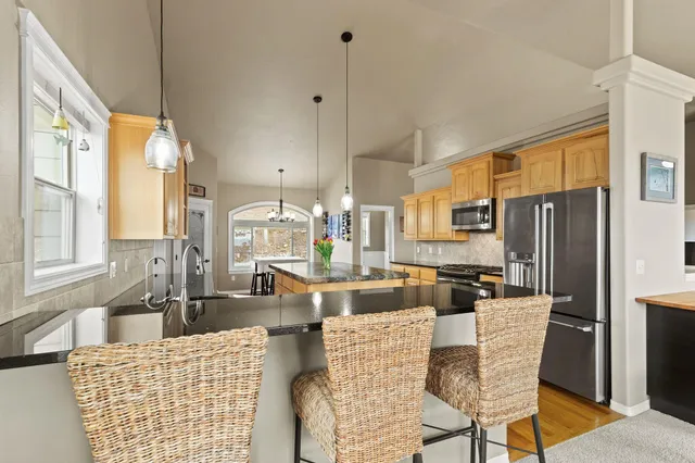 $995,000 | 7009 North Lynden Road, Otis Orchards, WA 99027