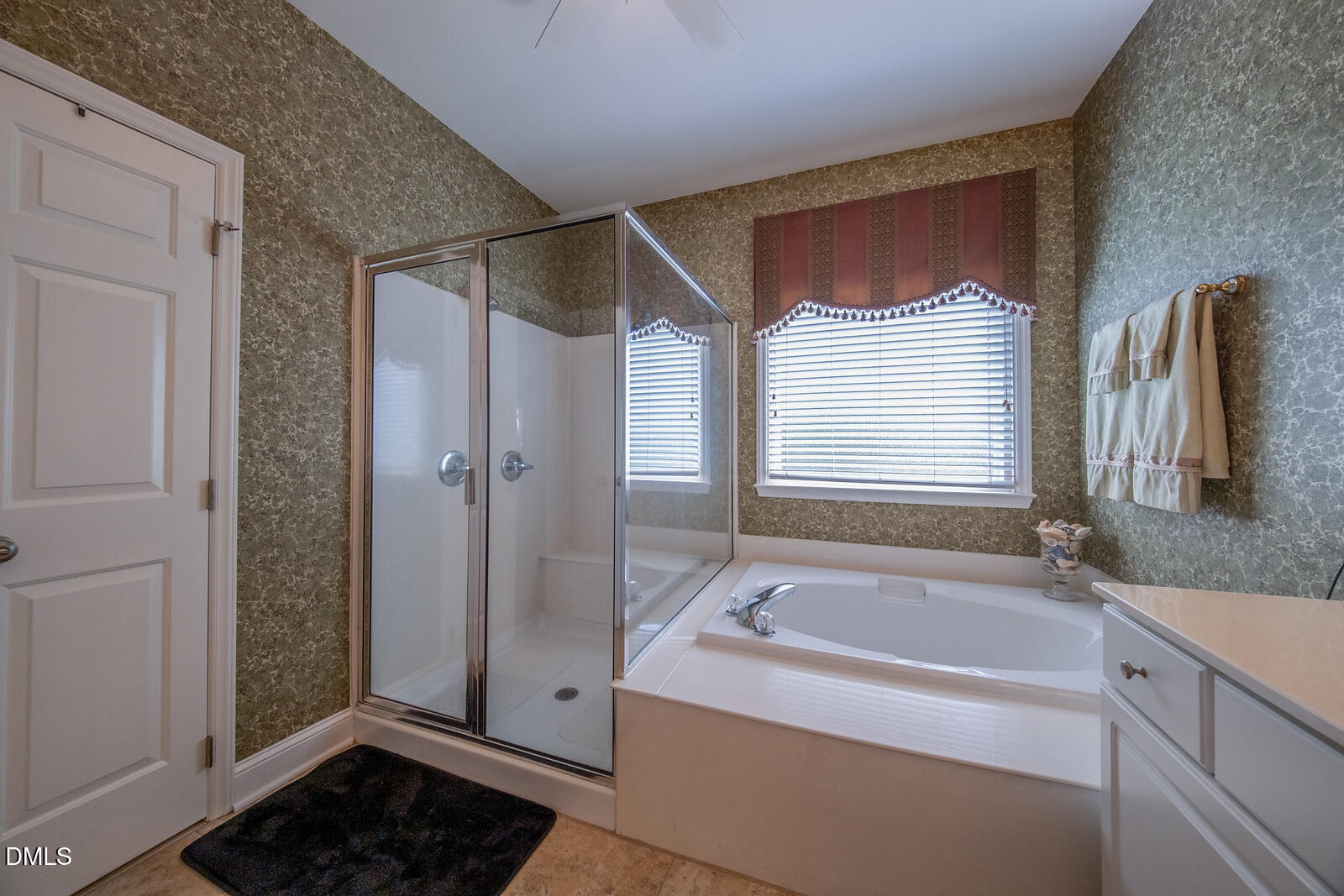 2009 Katesbridge Lane Raleigh, NC 27614 - Photo 28 of 63 Master bathroom