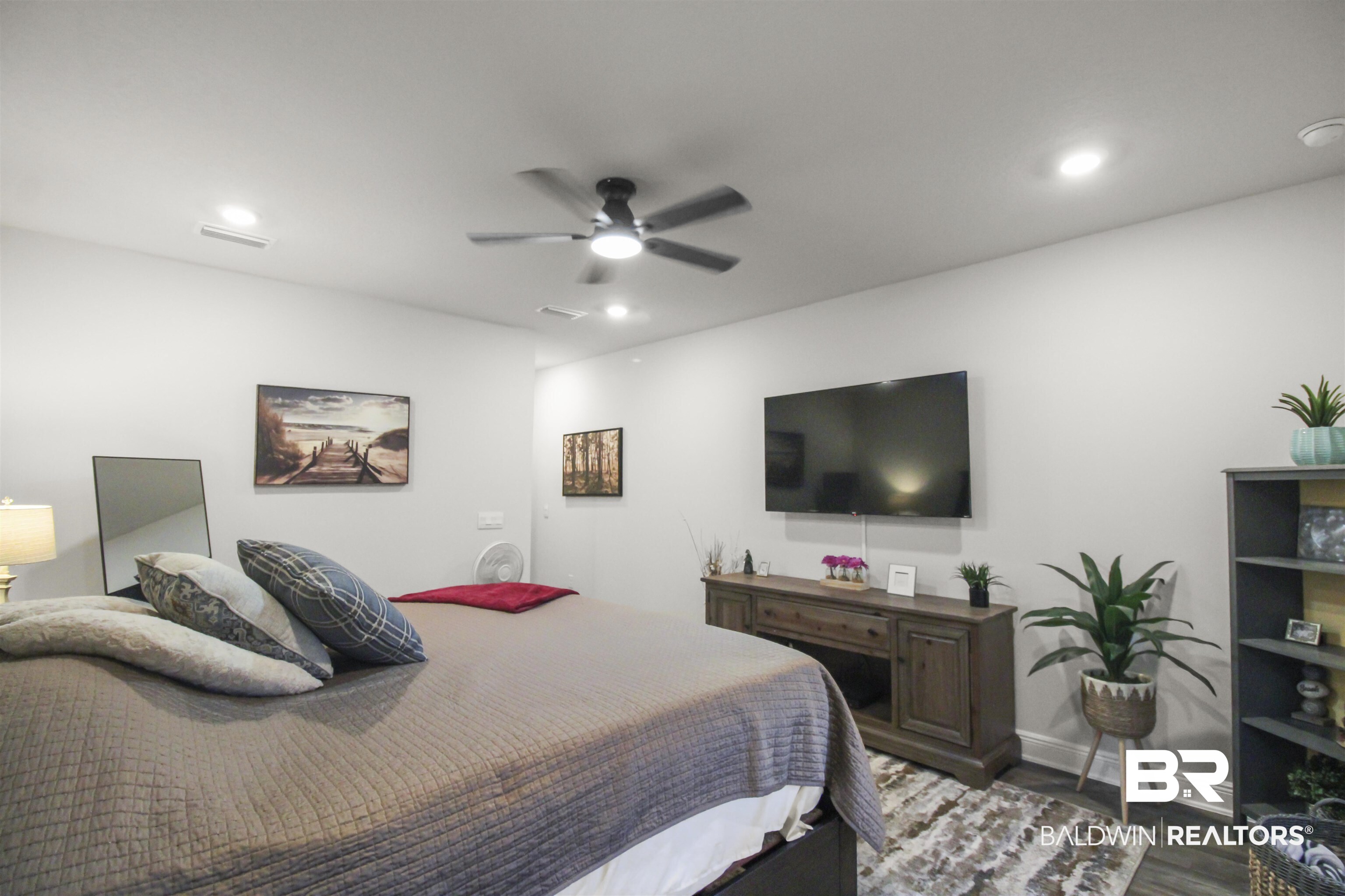 12523 Pheasant Run Elberta, AL 36530 - Photo 19 of 43 Bedroom with ceiling fan, dark wood finished floors, and recessed lighting