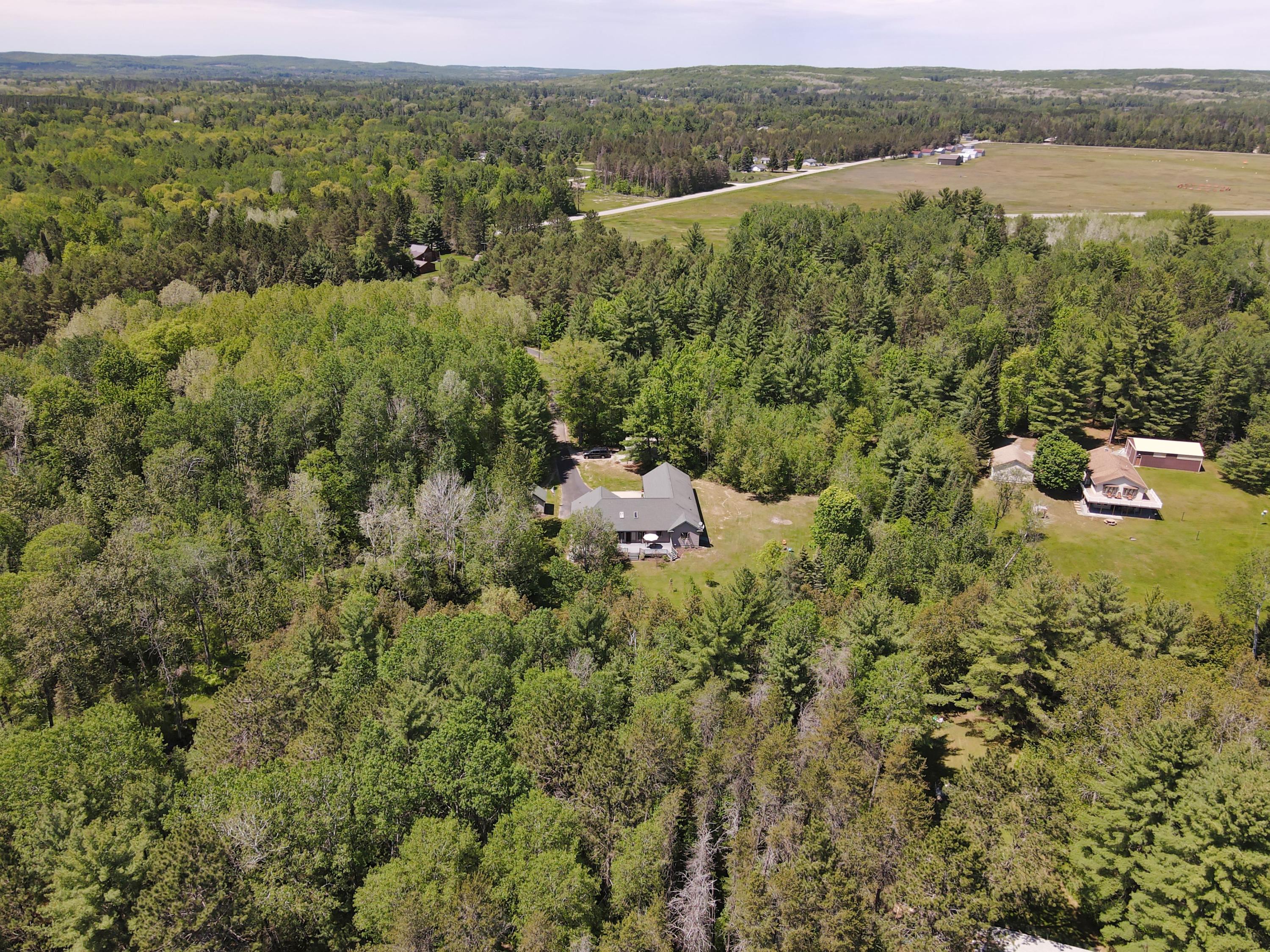 10395 South Airport Road Atlanta, MI 49709 - Photo 10 of 49 Gallery Image 10