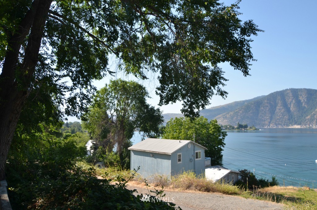337 Boetzke Avenue Manson, WA 98831 - Photo 6 of 14