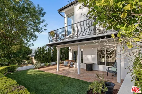 $1,399,000 | 4927 Alatar Drive, Woodland Hills, CA 91364